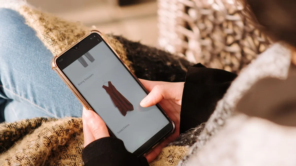 Cliente pidiendo un producto desde una landing page en el móvil
